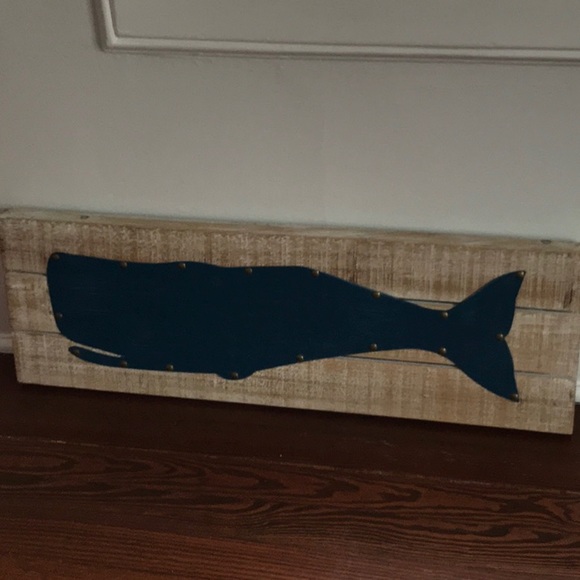 Whale decor - Picture 1 of 3